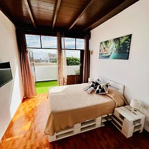El Jardin De Enock Couette-café Santa-Cruz de Ténérife